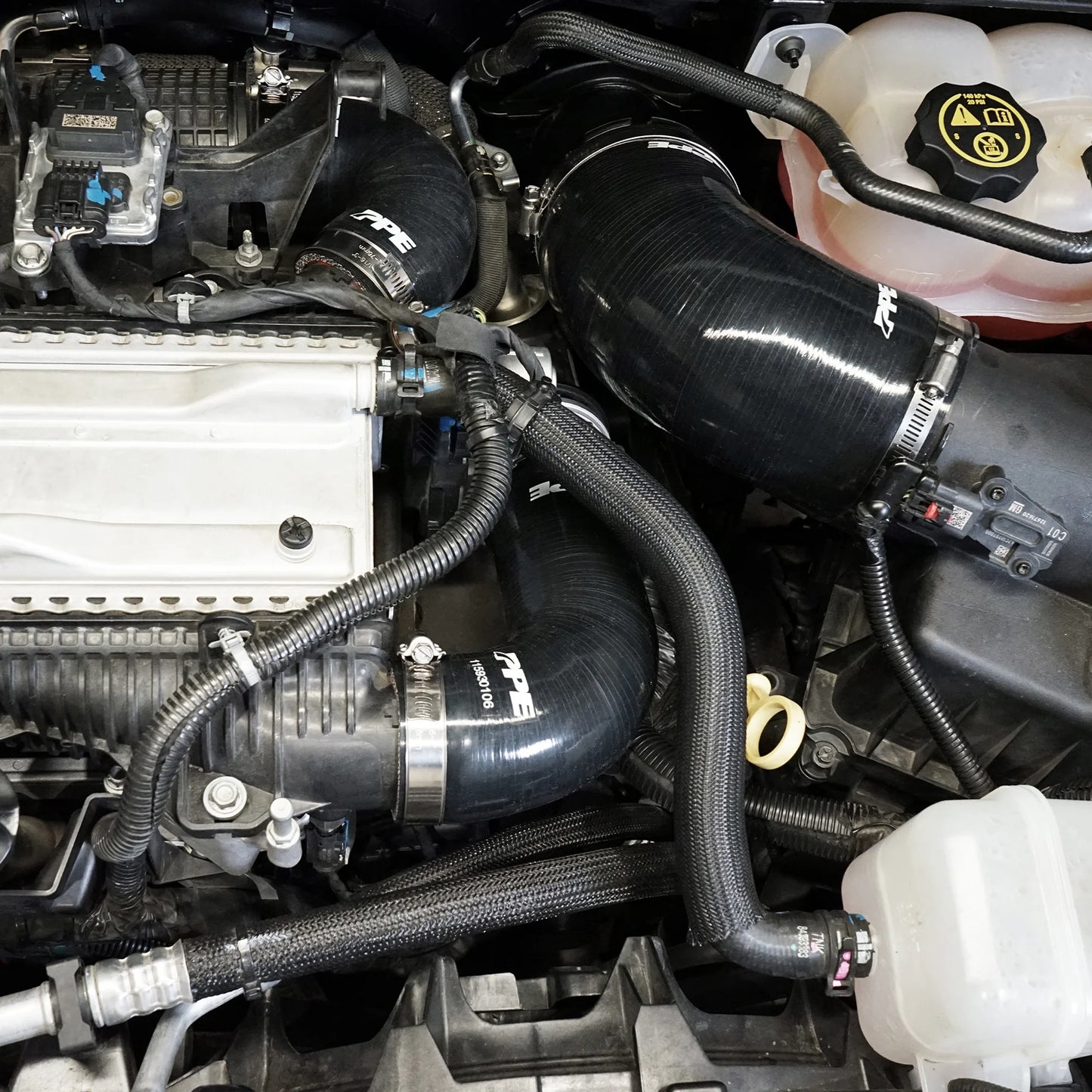 Air Box Outlet and Intercooler Silicone Hose Kit - 2020-2025 3.0L Duramax