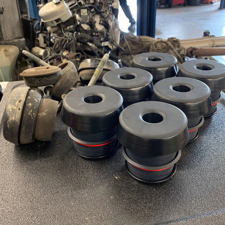 Body Mount Kit - 2001-2005 6.6L Duramax LB7/LLY